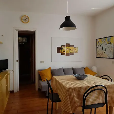 Sea Breeze Apartman Marina dʼAndora